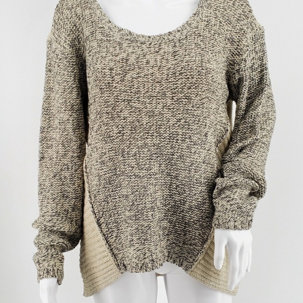 Nordstrom RDI Sweater - Picture 2 of 5